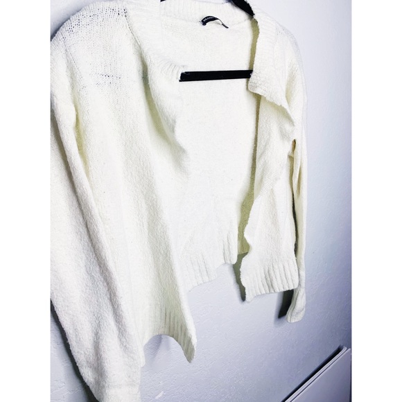 Brandy Melville Ivory Knit Waterfall Cardigan - Picture 3 of 7